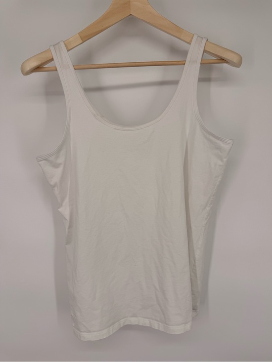 Lilly Pulitzer Tops - Lilly Pulitzer White Scoop Neck Tank Top Size XL